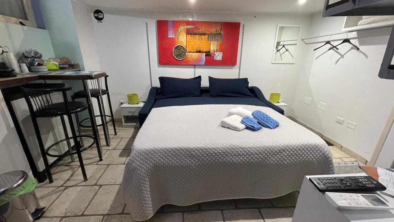 Loft 24 Bed & Breakfast Brindisi Exterior photo